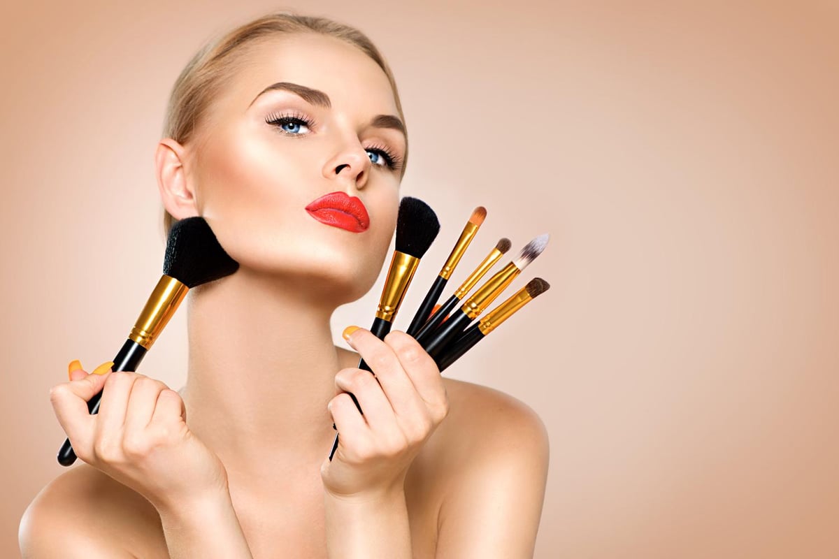 Everything you need to know about cleaning your makeup brushes