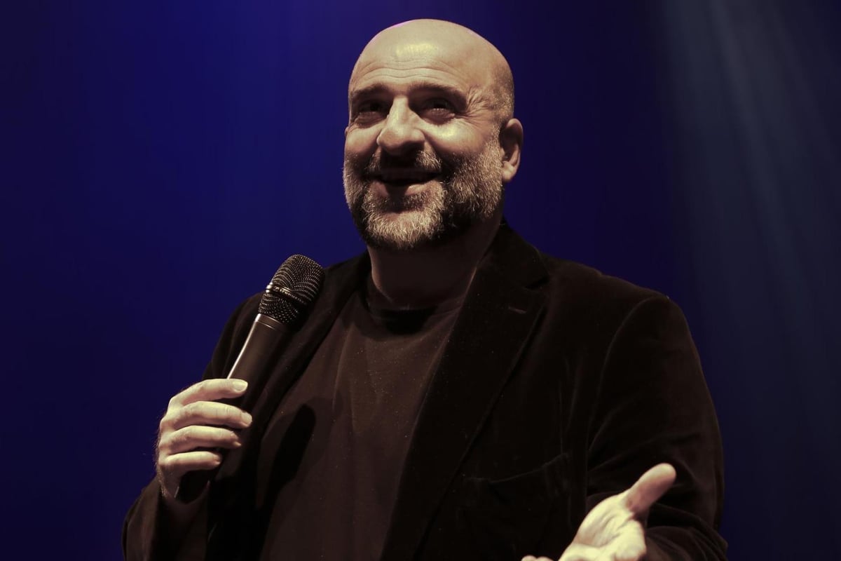 Omid Djalili, comedy review: A stripped back performance that still leaves one smiling | London Evening Standard
