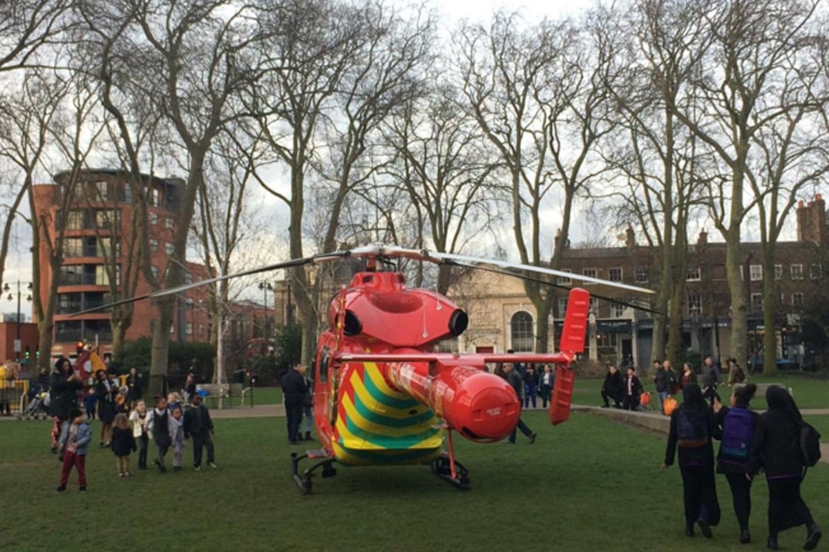 Green Lanes stabbing: 'Gruesome scenes' as young man knifed in broad daylight on busy north London road | London Evening Standard