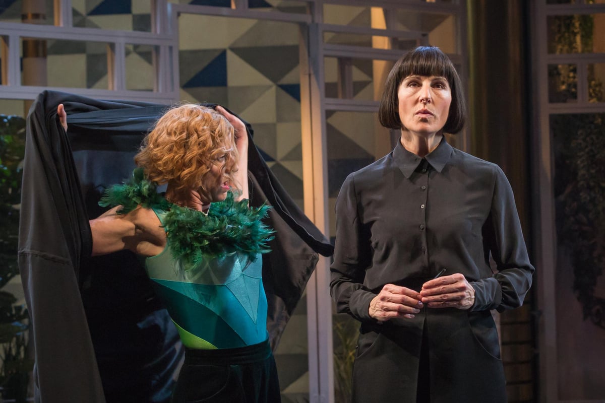 Twelfth Night, theatre review: Tamsin Greig is brilliant in this gender-bending spin on Shakespeare | London Evening Standard