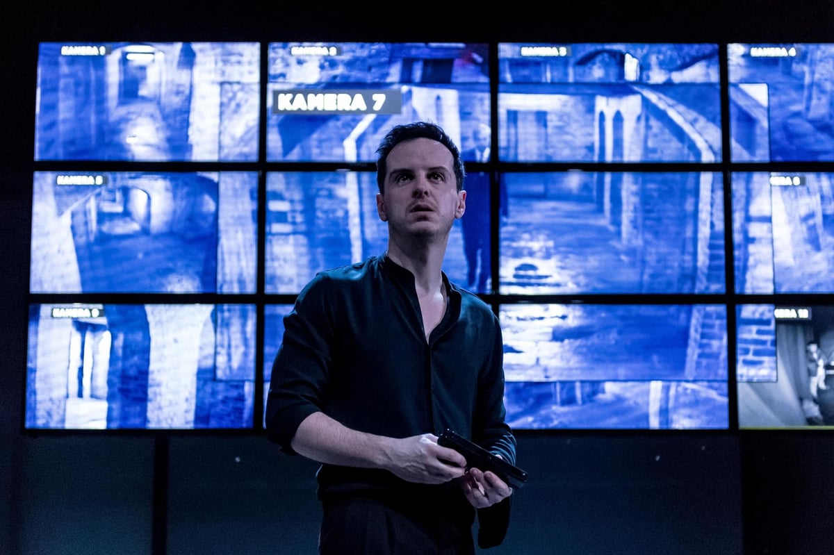 Hamlet, theatre review: Andrew Scott full of fragility and charm in Robert Icke's audacious interpretation | London Evening Standard