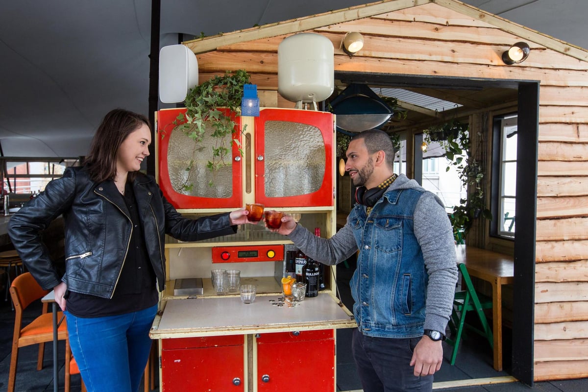 Coin-operated cocktail machine comes to Oxford St roof bar | London Evening Standard