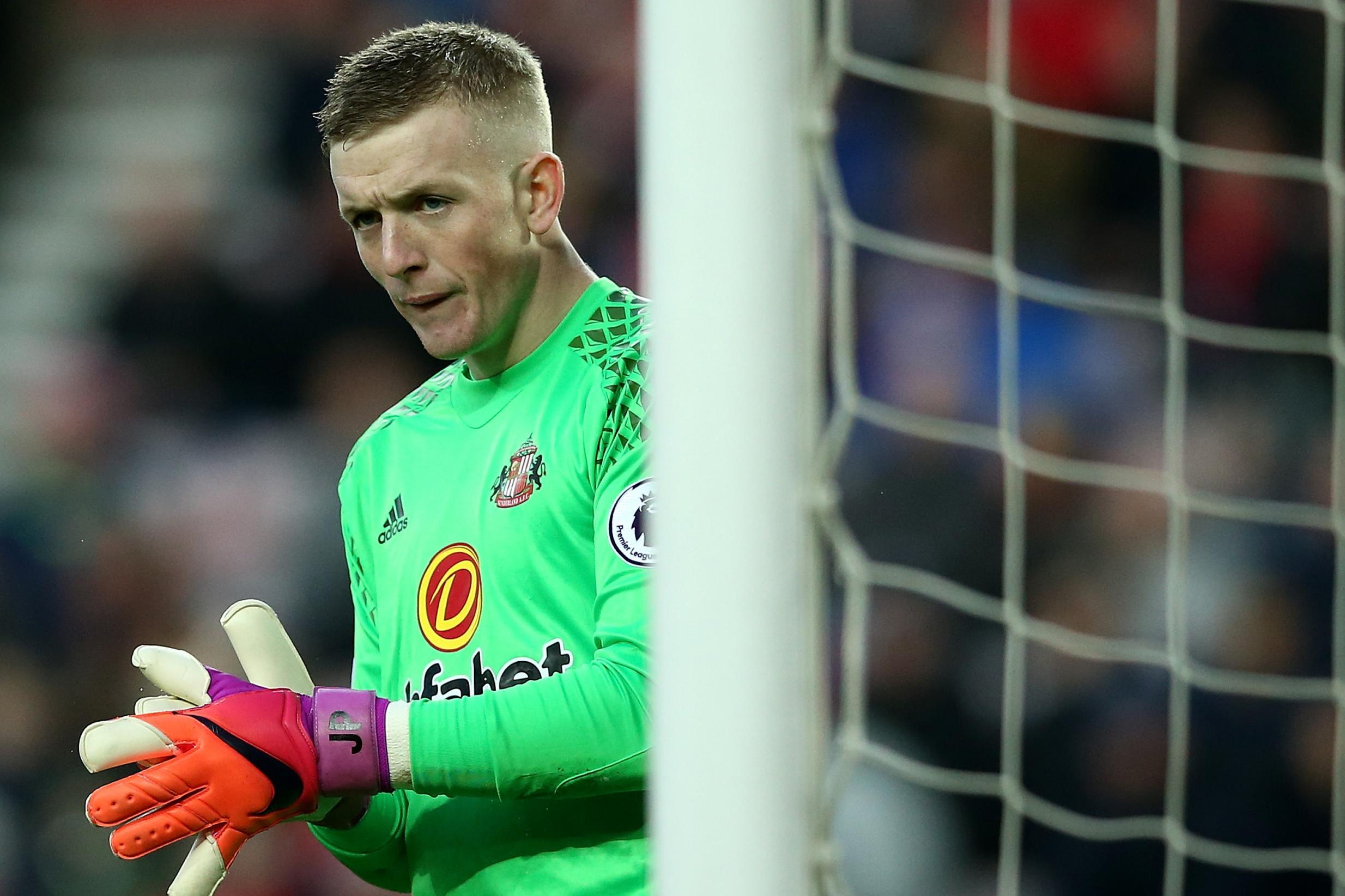 Coup for Everton as they secure Arsenal target Pickford in £30m deal