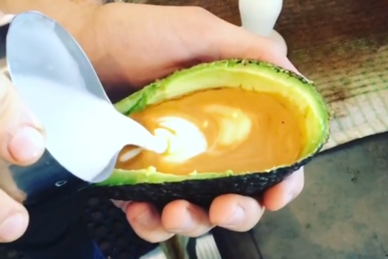 ‘Avolatte’: Hipster café serving lattes in avocados | London Evening Standard