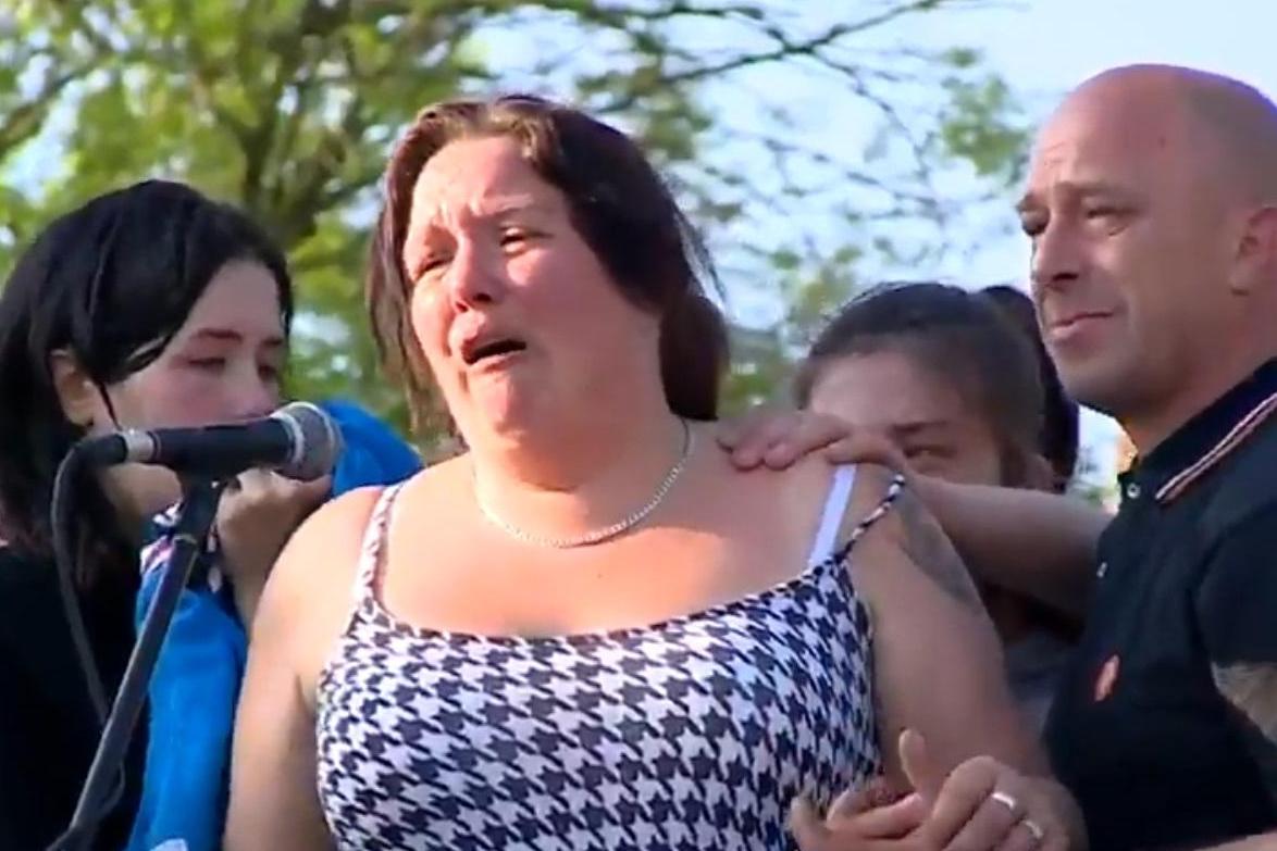'Don't let this beat any of us': Heartbroken mother of Manchester attack victim Olivia Campbell breaks down as she makes emotional plea | London Evening Standard