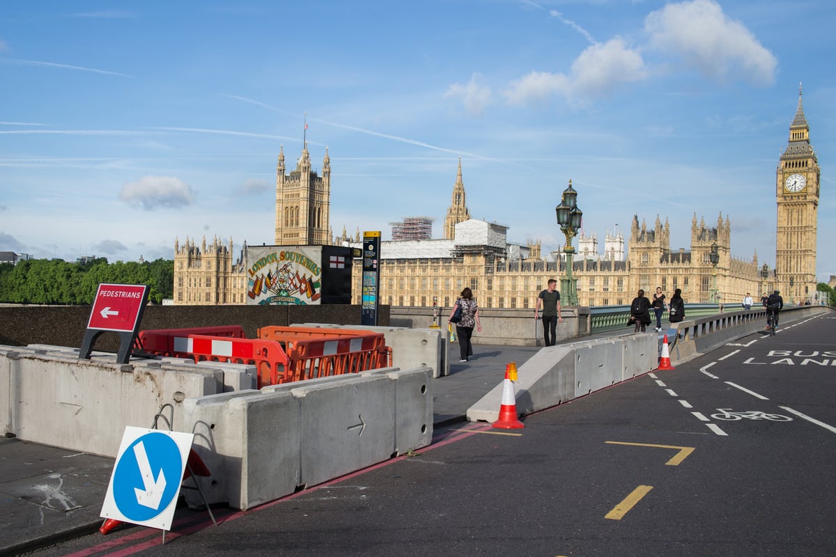 London attack latest: bridges fitted with security barriers in response to terrorism | London Evening Standard