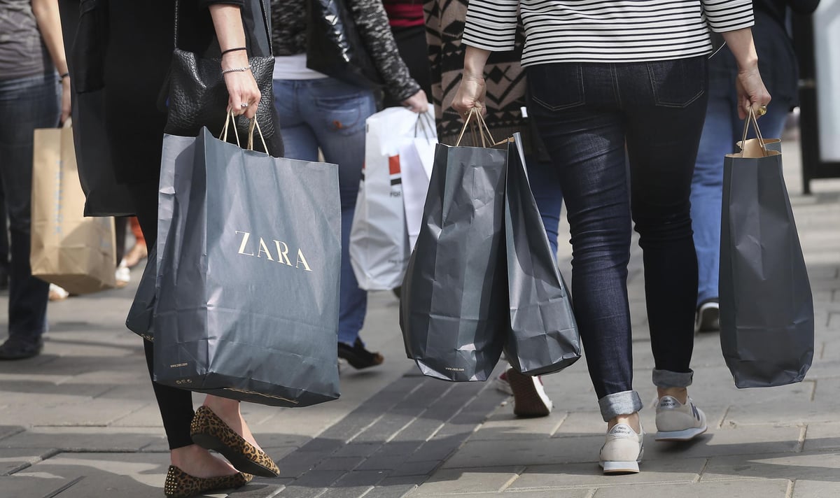 Retail shares plunge as shoppers feel price-rise pinch | London Evening Standard