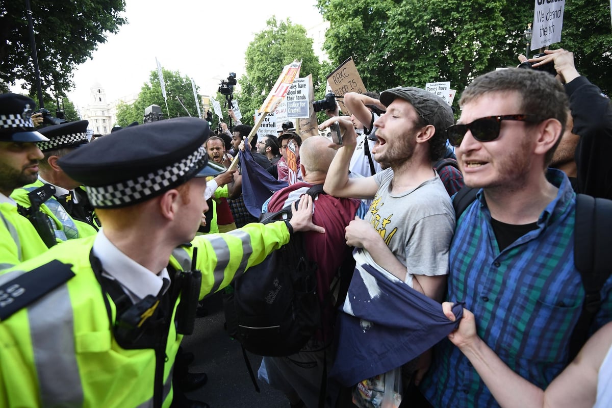 Grenfell Tower protests: Second rally erupts in Westminster over fire as campaigners march to Downing Street | London Evening Standard