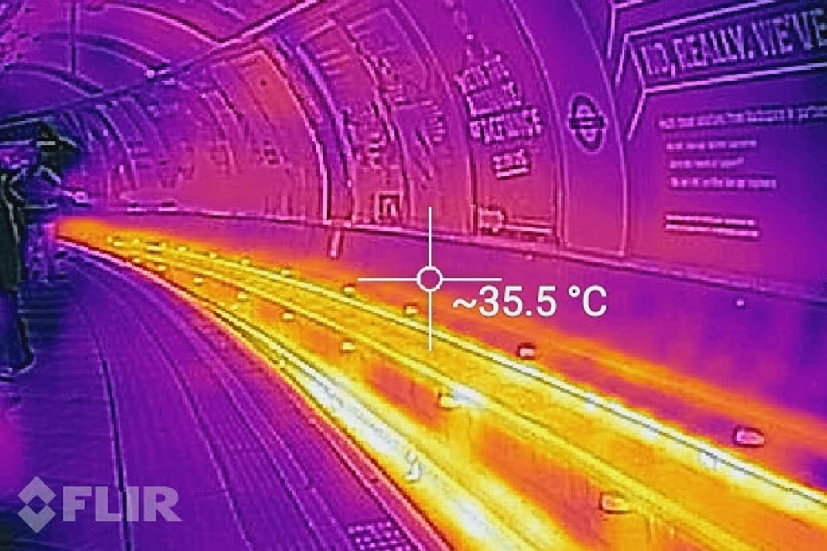 London weather: thermal camera captures heat of Tube on hottest June day since 1976 | London Evening Standard