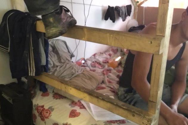 Dawn raids uncover 16 men crammed into 'uninhabitable' slum flat in north west London | London Evening Standard