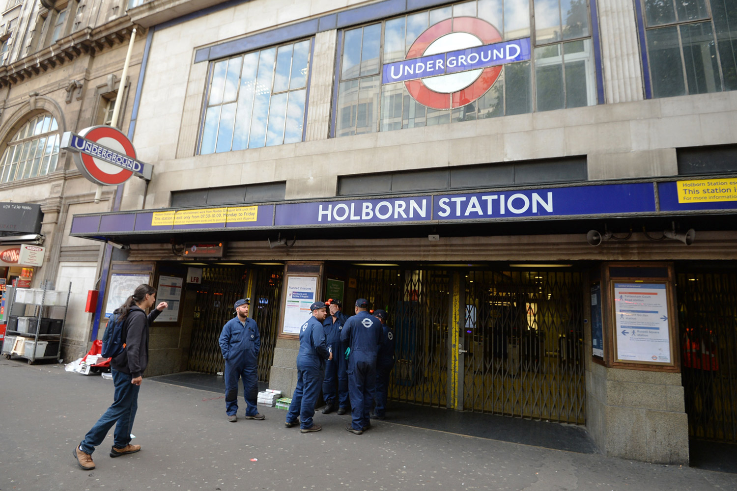 Pervert who revealed pants to woman Tube passenger hunted by police