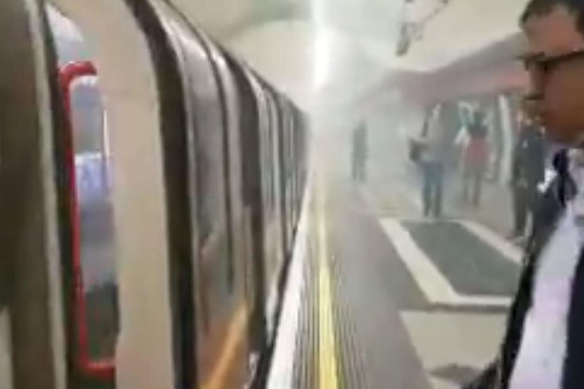 Holborn station fire alert: Panic on London Underground as 'smoke fills carriage' | London Evening Standard