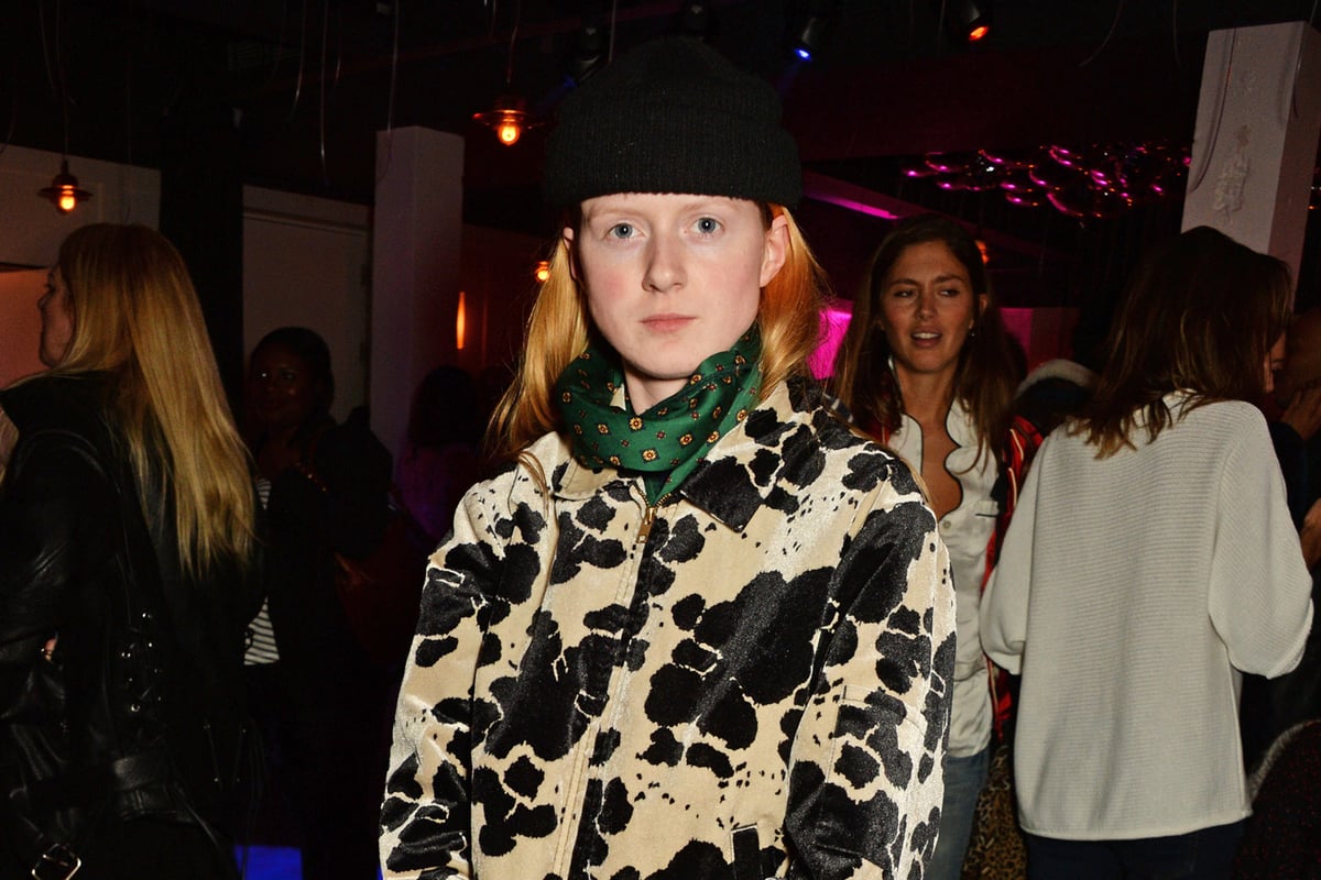 Artist branded 'spoilt rich girl' apologises over post mocking scaffolder for 'having one GCSE' | London Evening Standard