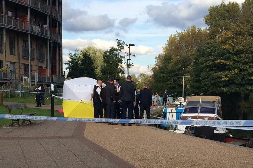 Man's body recovered from River Lea by police | London Evening Standard