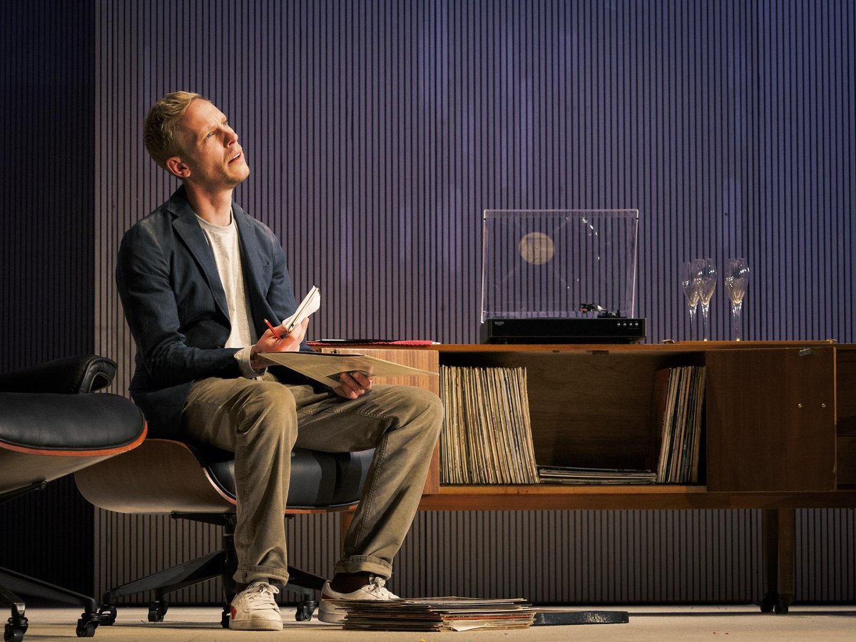 The Real Thing, theatre review: Laurence Fox offers a witty turn in play about a play | London Evening Standard