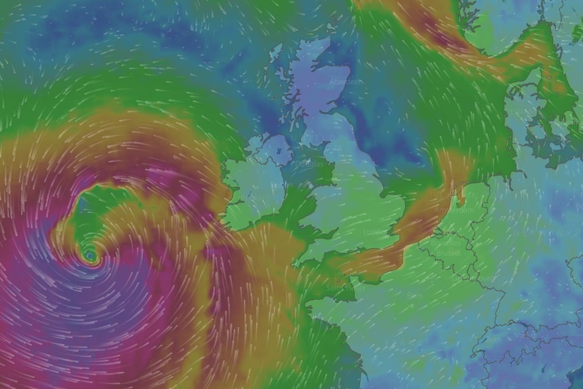 Storm Brian: UK prepares for 'weather bomb' bringing 70mph gales and heavy rain just days after Ophelia | London Evening Standard