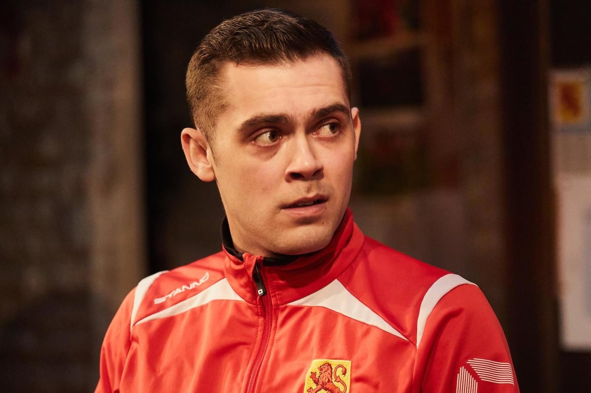 The Red Lion, theatre review: Beautiful look at tainted game is a title contender | London Evening Standard
