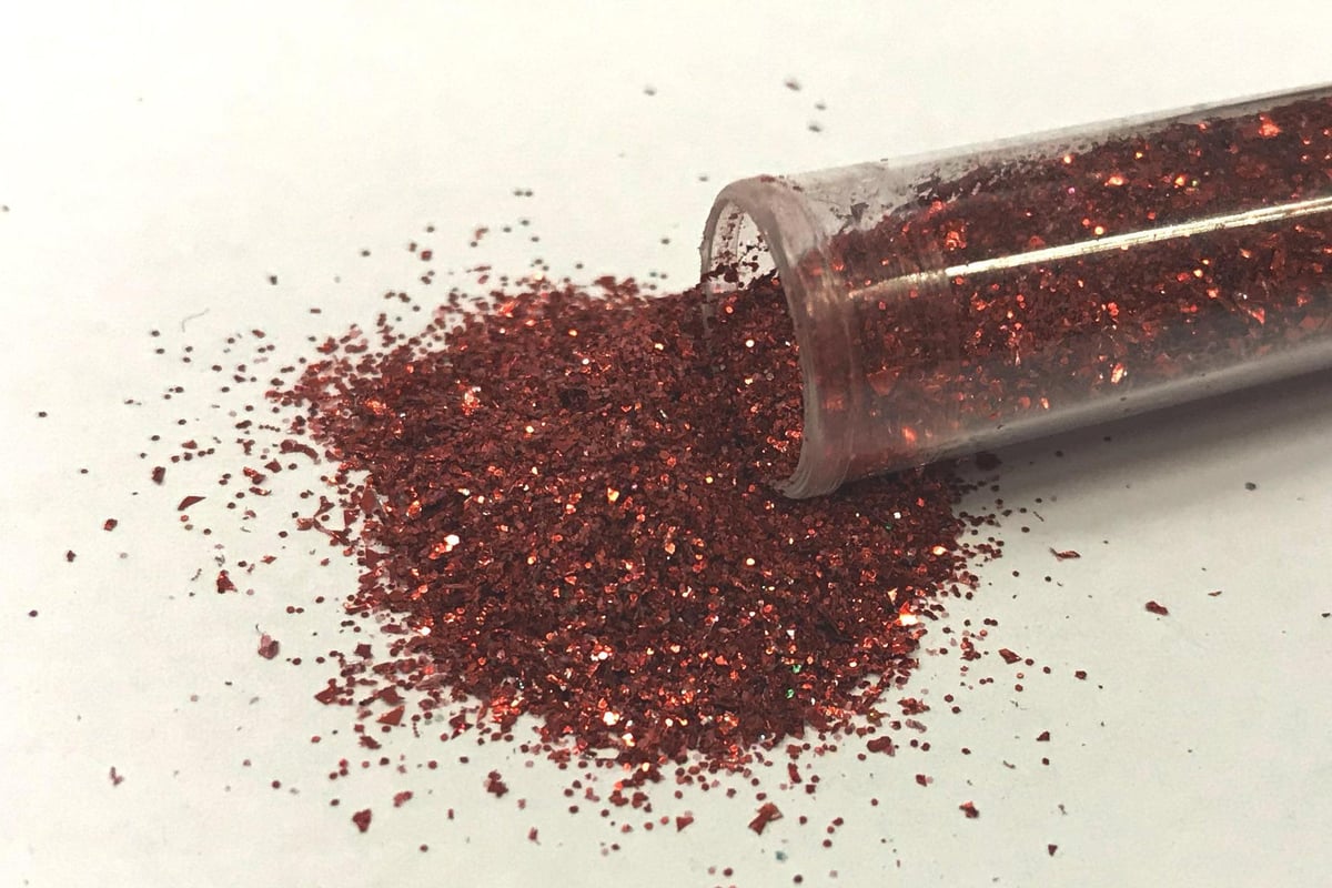 Nurseries ban glitter at Christmas due to fears it could damage environment | London Evening Standard