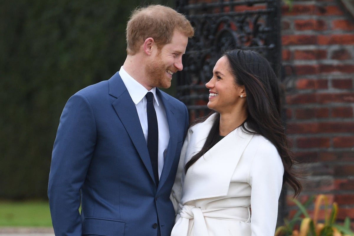 Meghan Markle shows off engagement ring with Prince Harry after couple announce royal wedding date | London Evening Standard
