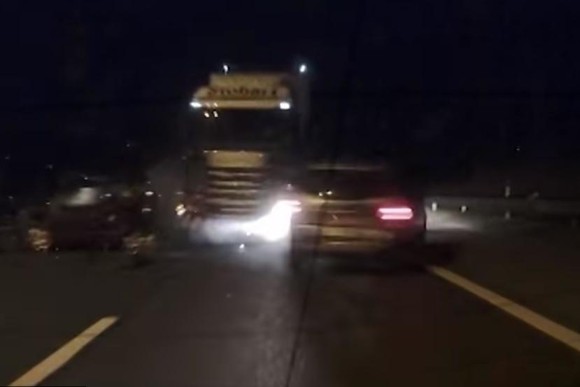 Horrifying moment Eddie Stobart lorry driver ploughs into queue of cars on motorway after 'falling asleep at the wheel' | London Evening Standard