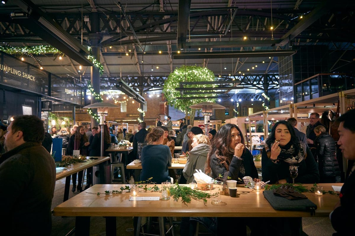 Old Spitalfields Market rings in Christmas 2017 | London Evening Standard