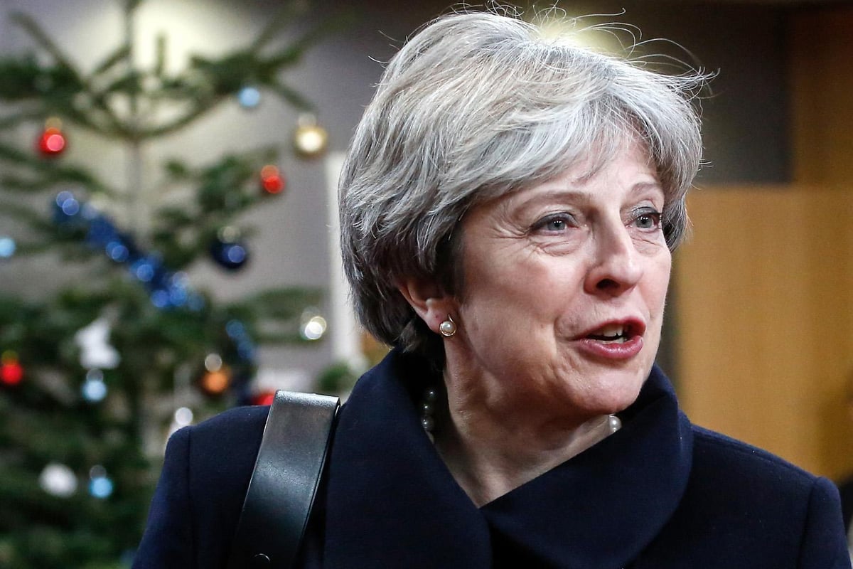 New Year Honours 2017: Theresa May faces backlash over 'rewarding cronies' as Grenfell heroes miss out on accolades | London Evening Standard
