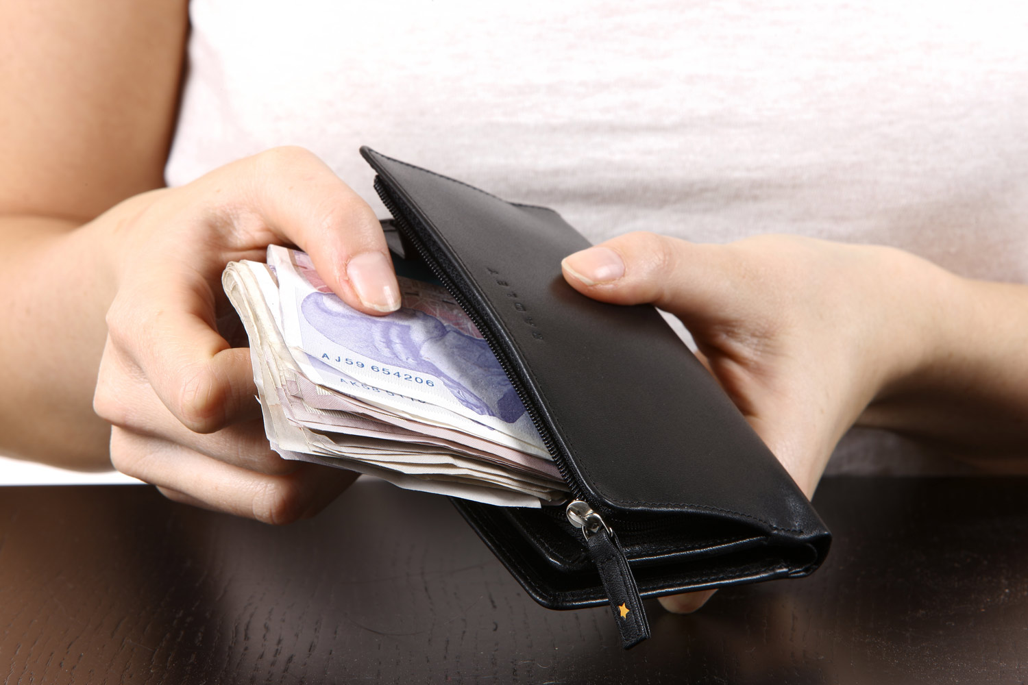 Should everyone be paid £10,000 extra by the government?