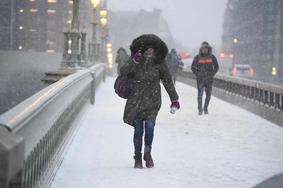 Storm Emma 2018: UK weather and travel updates as country on flood and ice alert | London Evening Standard