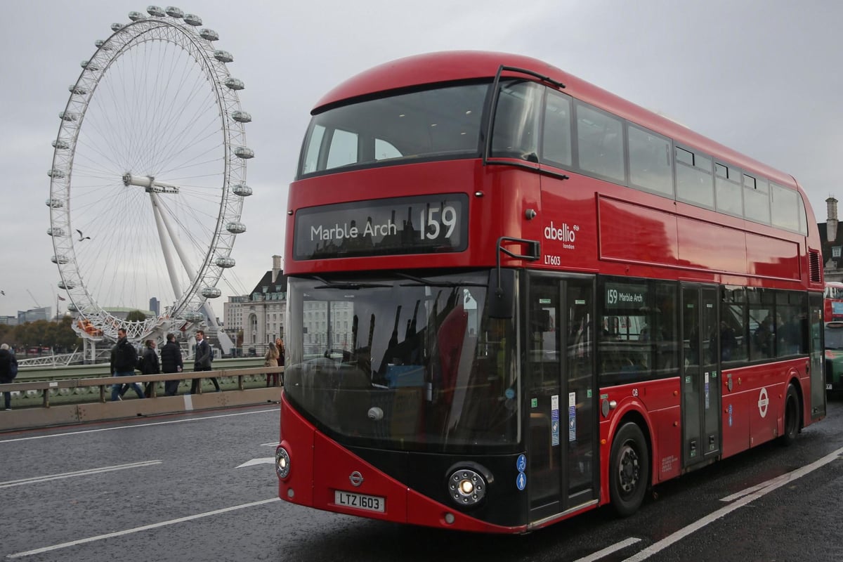 New data system could show 'comfort' levels so passengers can avoid crowded, hot and smelly buses and trains | London Evening Standard
