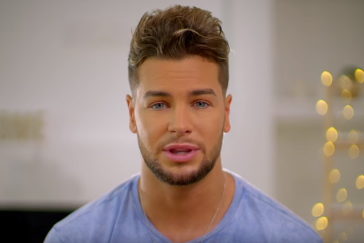 Crackin’ On viewers mock Chris Hughes for wearing more makeup than girlfriend Olivia Attwood | London Evening Standard