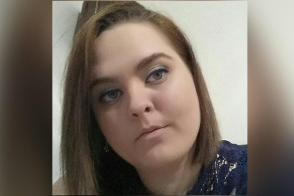 Newly-engaged woman hit by falling bricks in east London dies in hospital | London Evening Standard