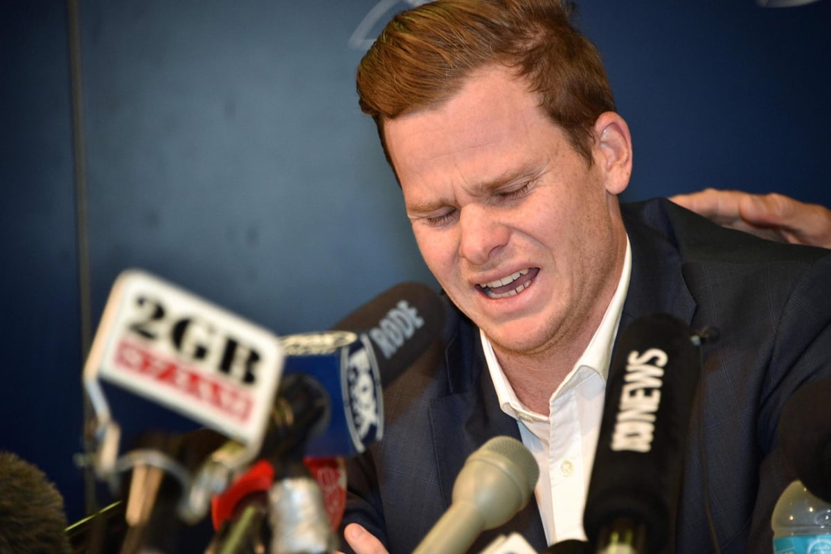 Steve Smith says sorry to nine-year-old boy who had to be consoled over cricket scandal | London Evening Standard