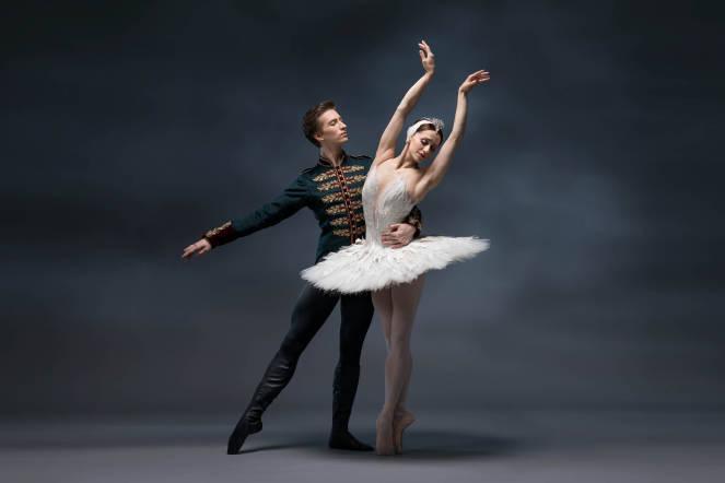 You can now watch Swan Lake outside in the sun for free