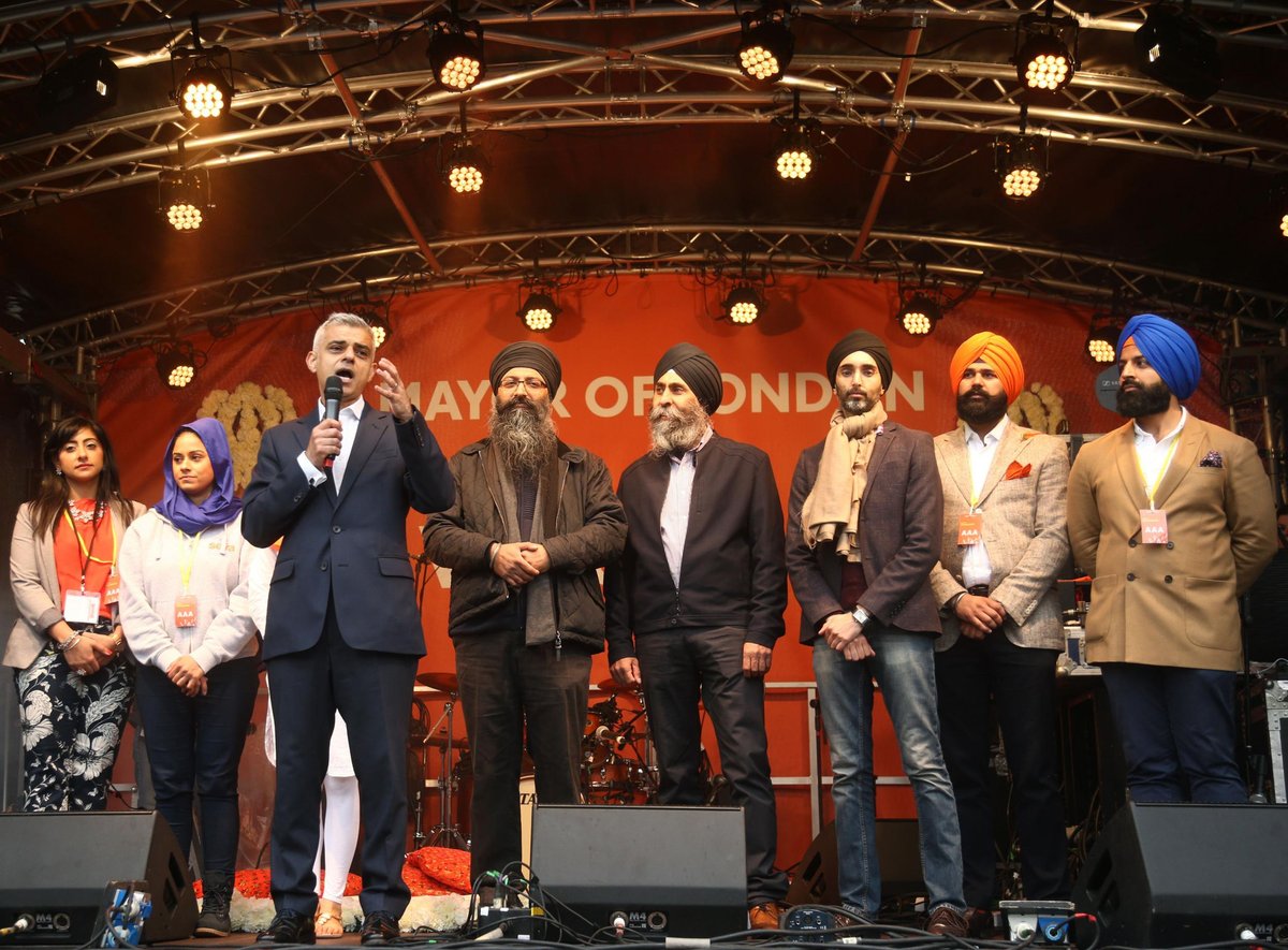 Vaisakhi 2018: Thousands gather in Trafalgar Square to celebrate Sikh religious festival | London Evening Standard