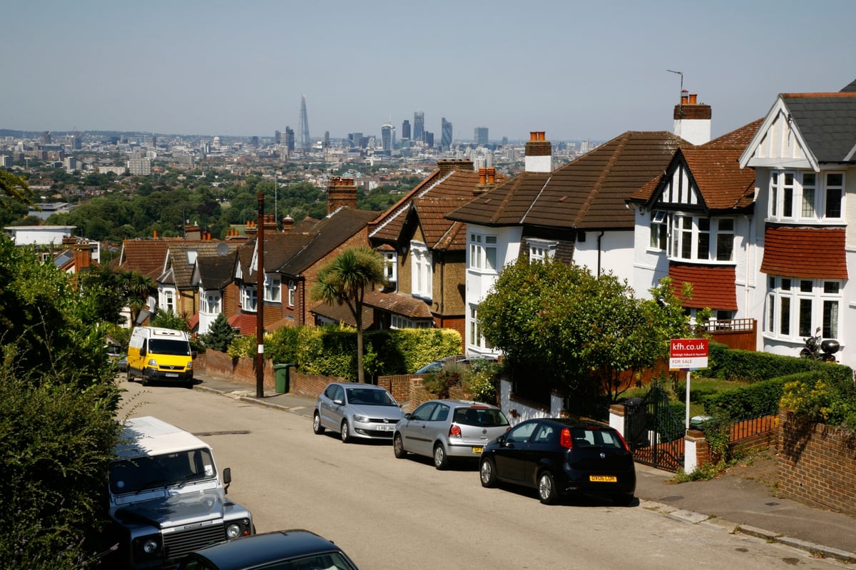 First-time home buyers in London pay twice UK average to get on the housing ladder | London Evening Standard
