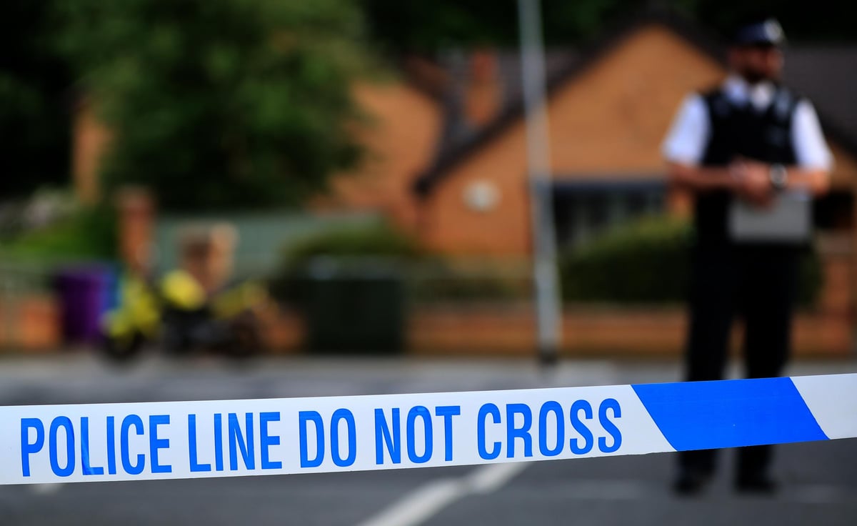 Walworth shooting: Man left fighting for life after being shot before night of Halloween violence | London Evening Standard