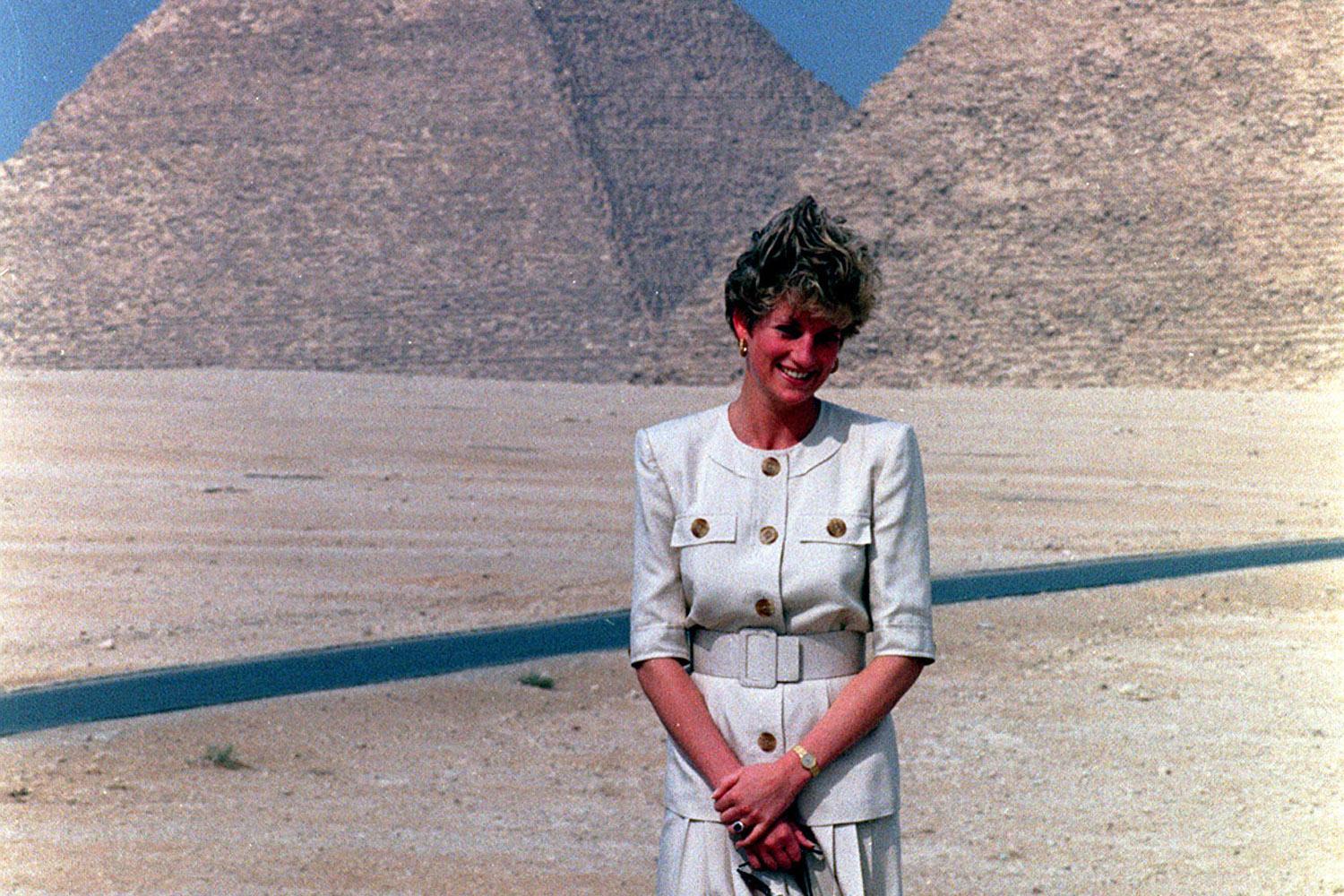 An insider reveals the moment Diana decided to divorce Prince Charles