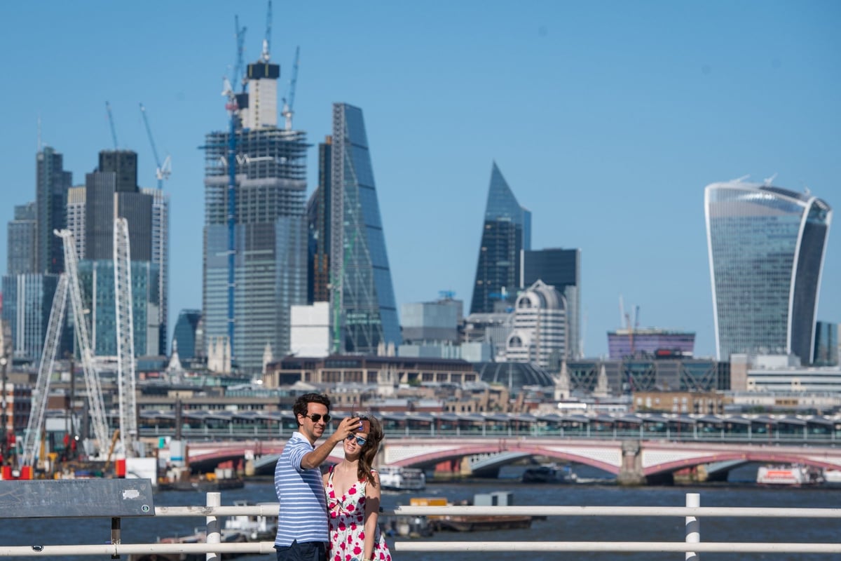 Focus: Could a car ban be the way to keep the City's skyscraper district moving? | London Evening Standard