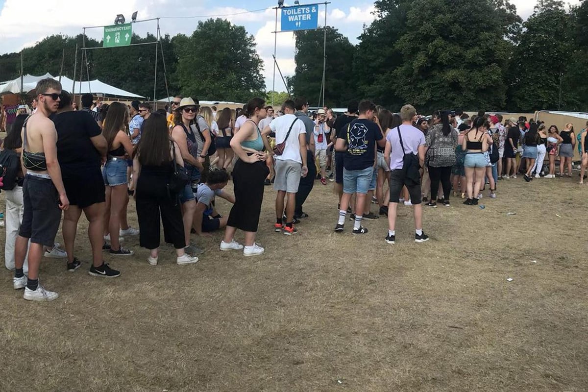Lovebox 2018: Festival-goers forced to queue for hours for water in sweltering 30C heat | London Evening Standard