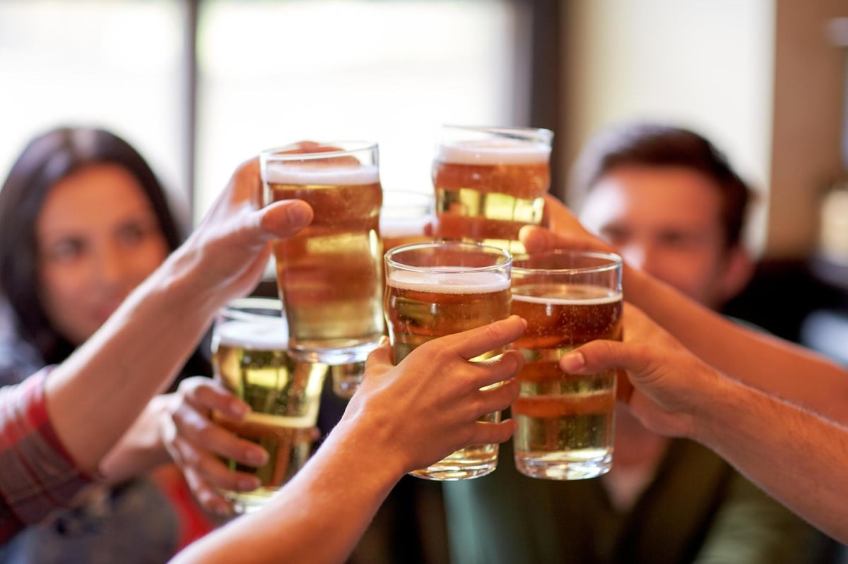 Going sober: Almost a third of under-25s are not drinking alcohol, researchers find | London Evening Standard