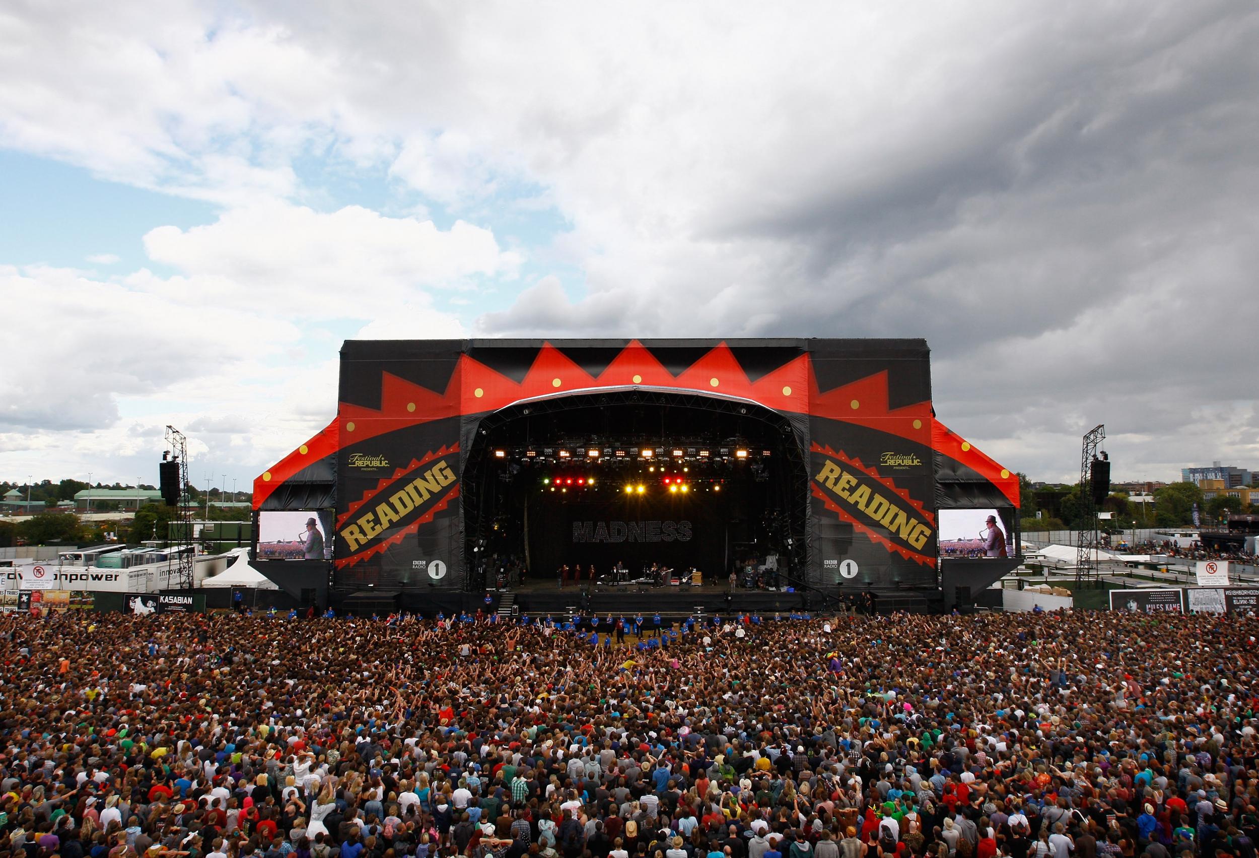 Man dies in hospital after falling ill near stage at Reading Festival
