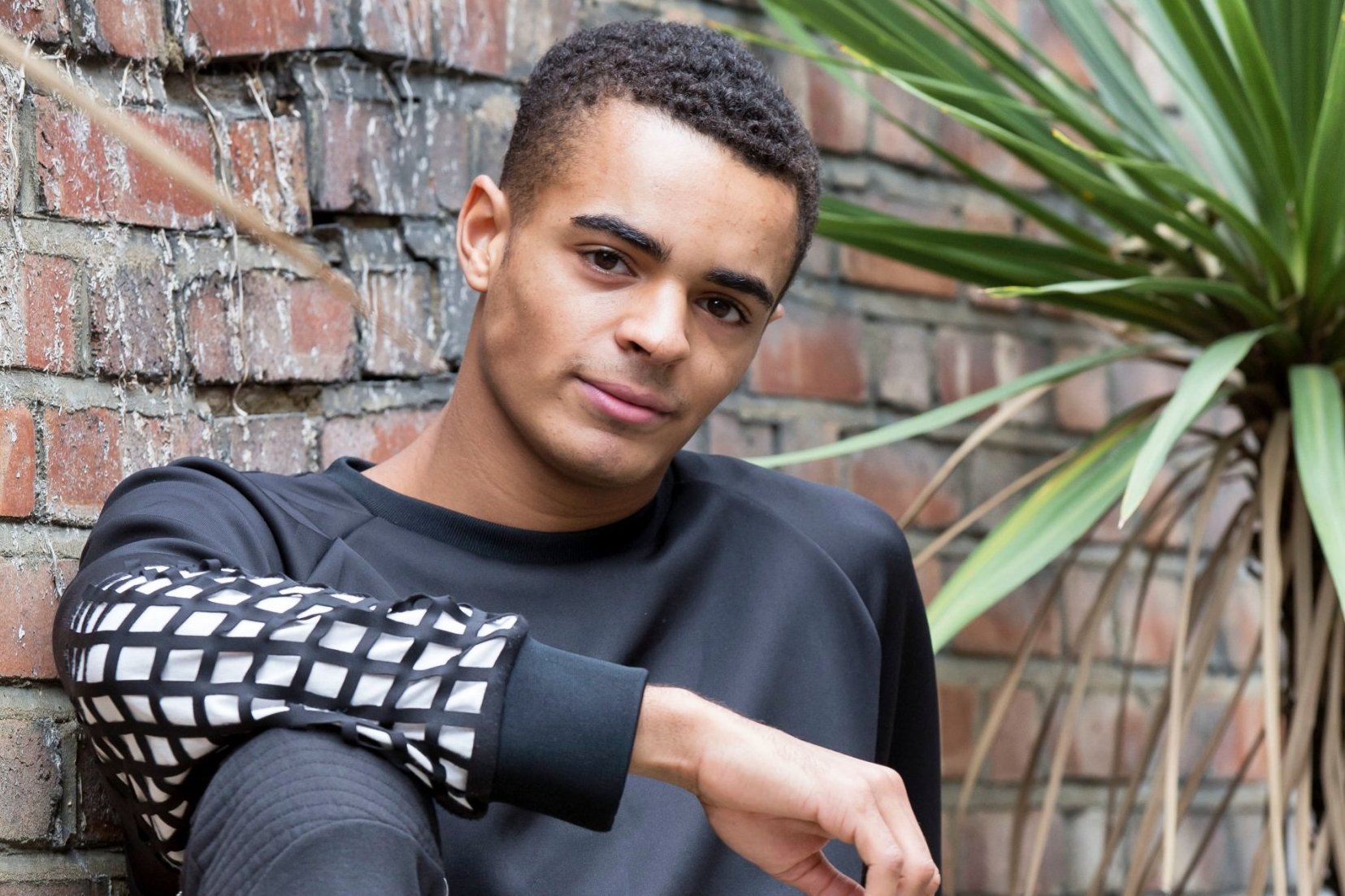 Actor kicked out of Edinburgh Fringe venue in 'racial profiling' row