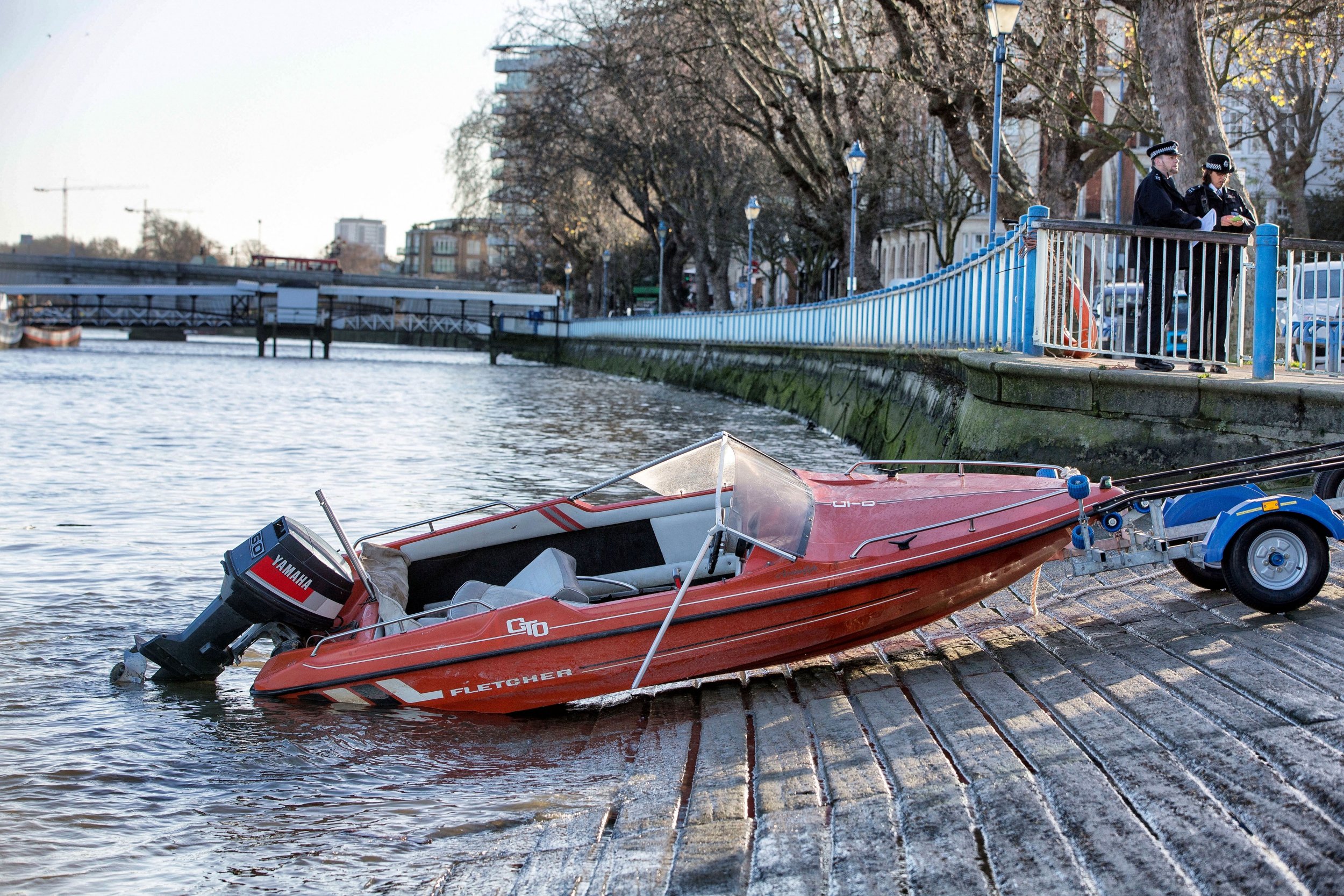 Georgia police hunt for speedboat killer as Met issues fresh appeal