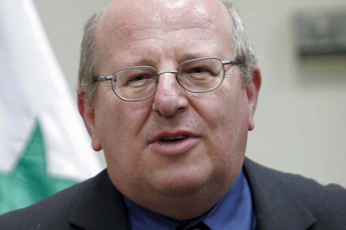 MP Mike Gapes is back in the Labour Party, but who is he?