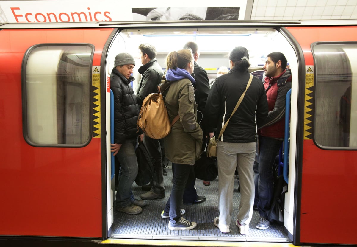 Junk food ads to be banned at Tube stations in war on child obesity | London Evening Standard