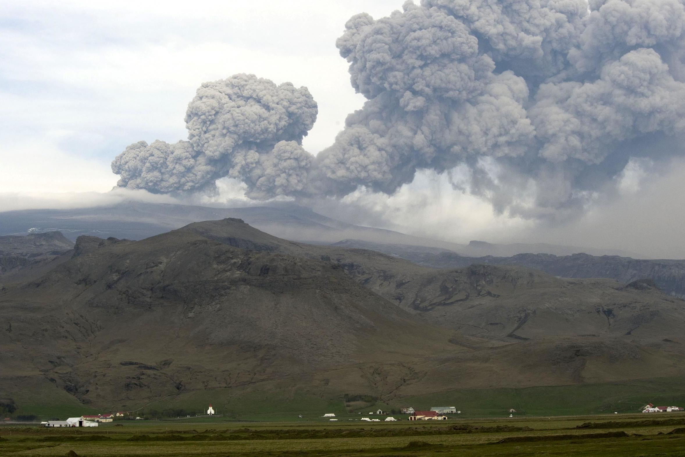 Huge Icelandic volcano set to erupt 'dwarfing 2010 ash cloud'