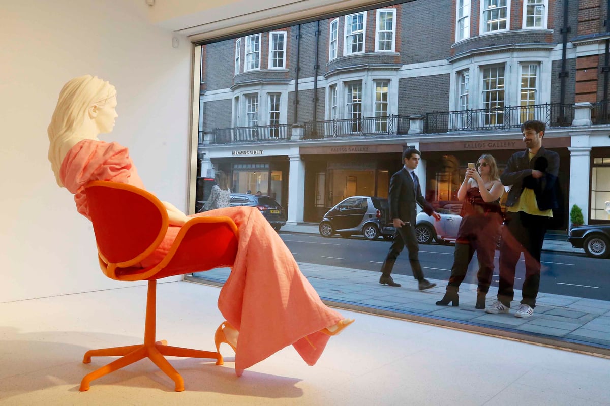 Wax sculpture of Roman Abramovich's ex-wife is melting hearts at a Mayfair gallery | London Evening Standard