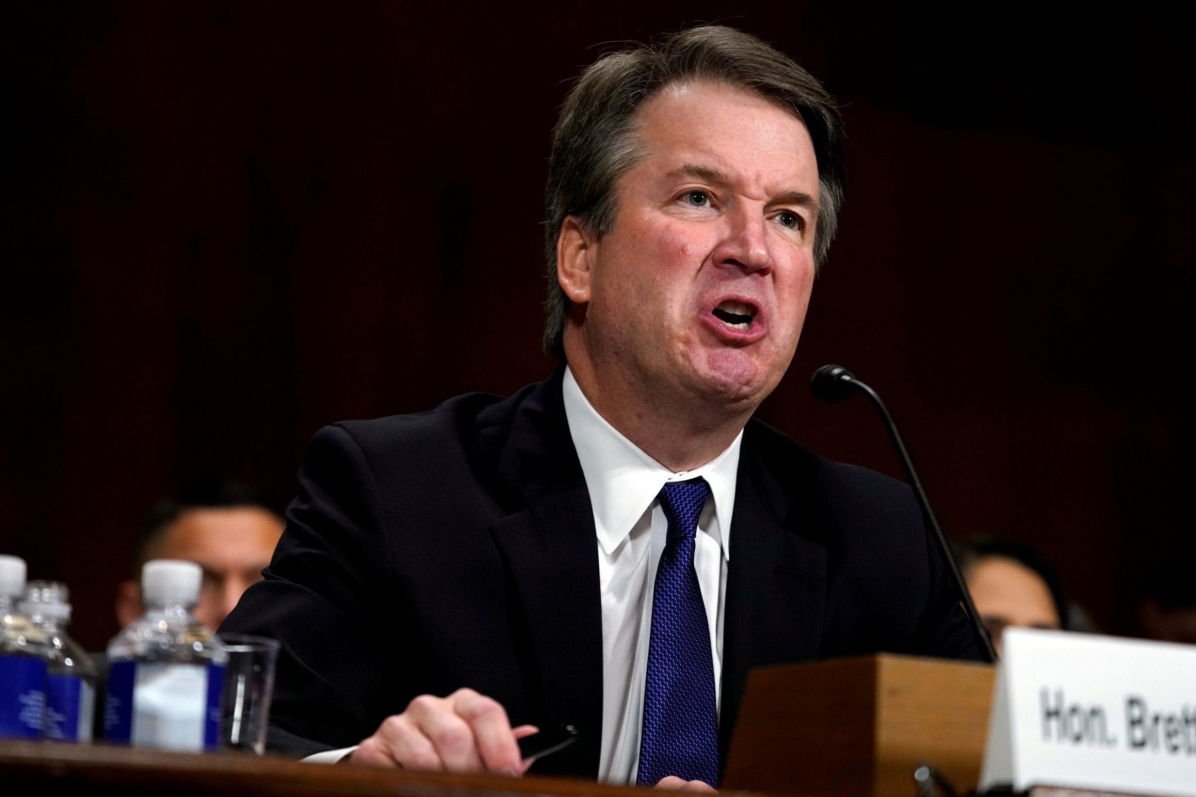 Embattled Kavanaugh poised to take Supreme Court seat