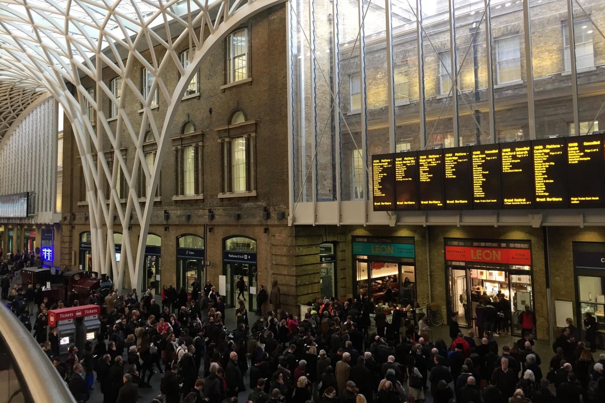 King's Cross station evacuated during rush hour due to fire alert | London Evening Standard