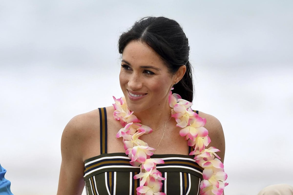 Meghan Markle compares pregnancy to jetlag and says yoga is her 'leveller' as she meets surfers on Bondi Beach | London Evening Standard